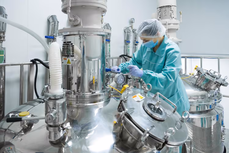 Innovación y fabricación de productos químicos de especialidad de SRPL